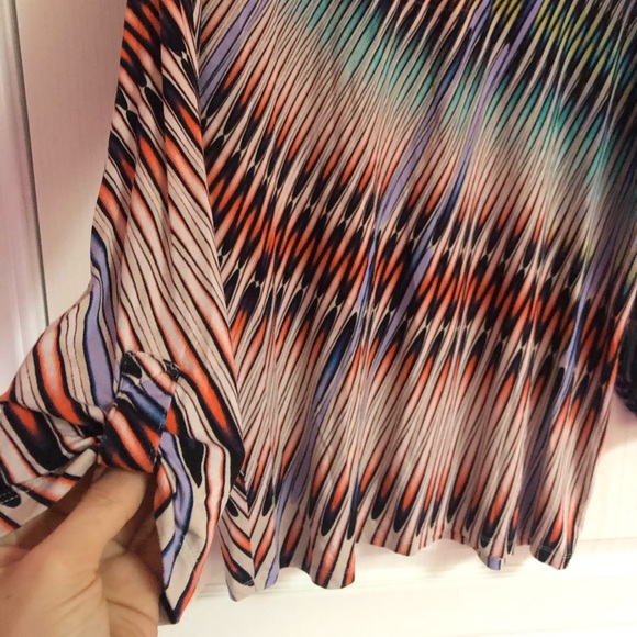 CHICO’S Size 1 multicolor top - Picture 4 of 6